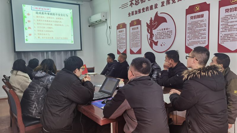 师资力量是线上课程加盟机构的核心竞争力。以下几方面，是加盟时需要重点考察的：