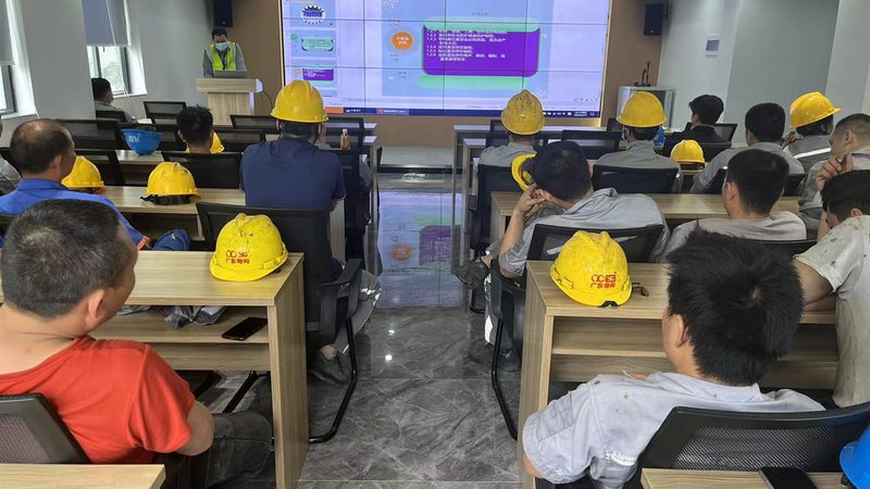 小标题：线上课程的优势